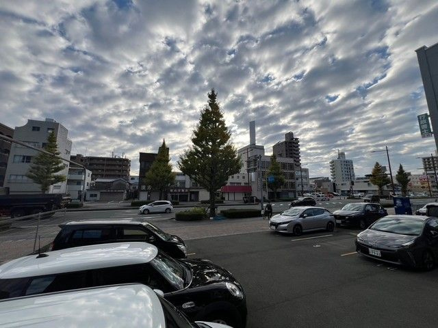 ソレイユ中央の駐車場
