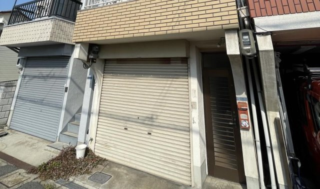 守口市八雲北町2丁目　中古戸建の前面道路含む現地写真