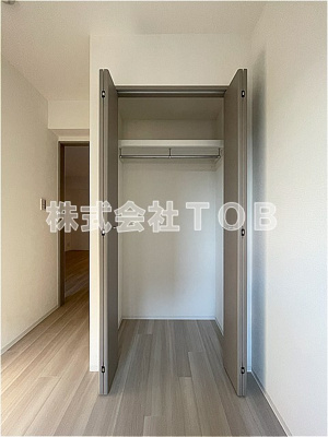 【収納】 | ウェルスクエア高井戸東 | 洋室3.3帖　収納