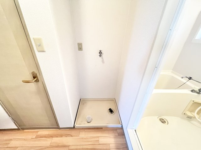 サンウエストの洗面所|※別部屋参考写真