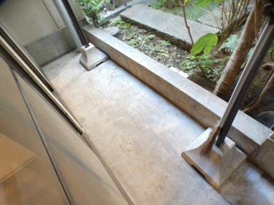 【バルコニー】