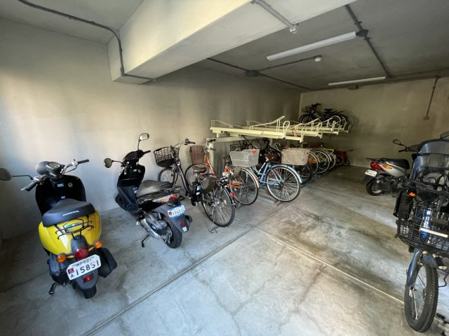 エリム摩耶の内装