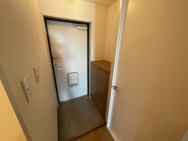 エリム摩耶の玄関