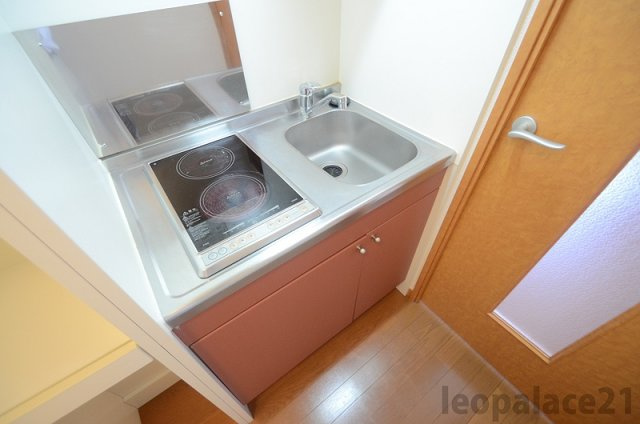 レオパレスレパードのキッチン|設備・使用は号室により異なる為、現況を優先致します。