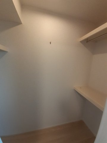 【収納】 | エーエスコート　グレイス | 大きなものも収納できそうです