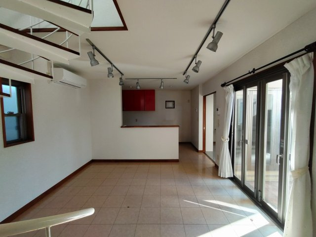 高崎市上並榎町中古住宅の居間・リビング