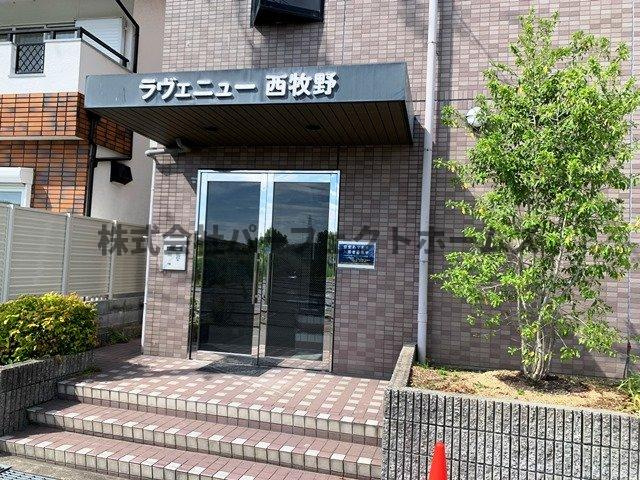 ラヴェニュー西牧野の玄関|シンプルで使いやすい玄関です