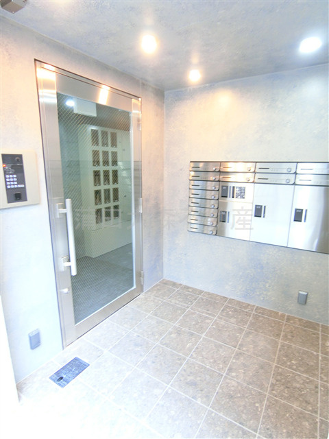 Asher蒲田（アシェルのエントランス|TVモニター付オートロック宅配BOXメールBOX　エントランス