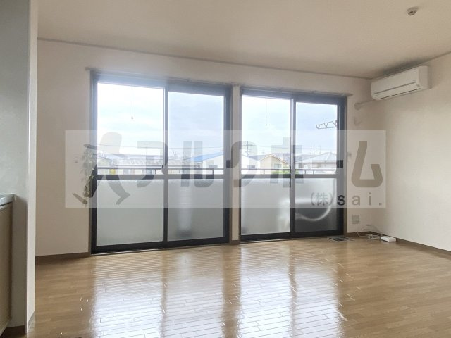 エクセレント山本の居間・リビング|エクセレント山本