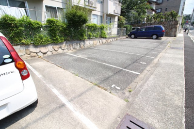 【駐車場】 | 六甲司ハイツ