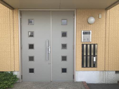 【エントランス】 | リヴェール紀三井寺