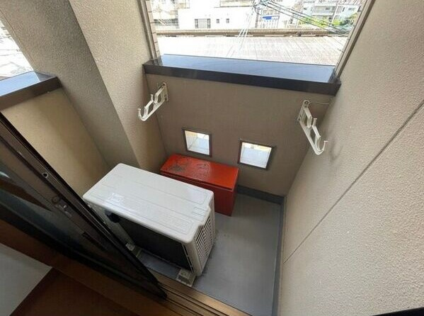 カルム中山のバルコニー