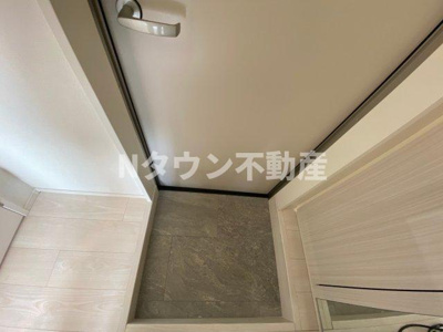 【玄関】 | プライムパークス名駅西 | 収納もある玄関です