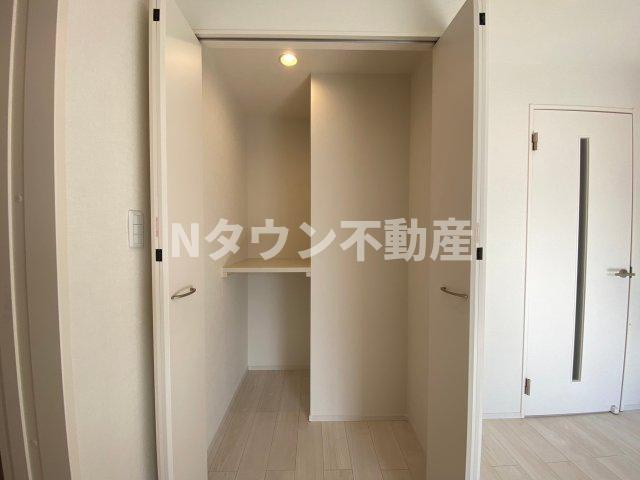 【収納】 | プライムパークス名駅西 | 大型のウォークインクローゼットです