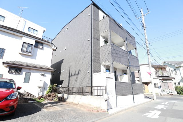 ジーメゾン昭島の外観
