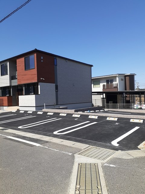 コリナ　ノルテの駐車場