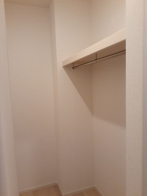 コリナ　ノルテの収納