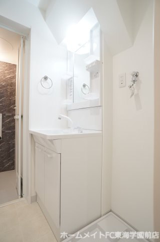 熊本市東区京塚本町のアパートの独立洗面台