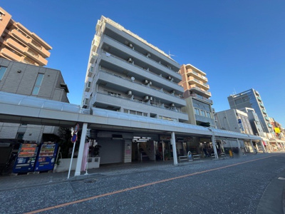 【構造・工法・仕様】 | グローリア初穂相模原 | ＳＲＣ造は強度や耐震性の面でもRC造と比べて優れています。そのため、10階建以上の高層または超高層マンションなどの建築にも多く採用されています。柱や梁などのサイズが小さくても高い耐震性を確保できます。