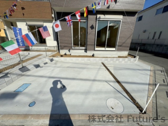 三郷市戸ケ崎1丁目　新築戸建　全2棟　2号棟の駐車場|カースペースは2台分確保されております。