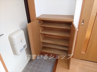 広島市安佐北区落合南２丁目の賃貸マンションの玄関|シューズボックス