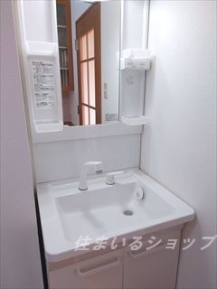 広島市安佐北区落合南２丁目の賃貸マンションの洗面所|シャンプードレッサー