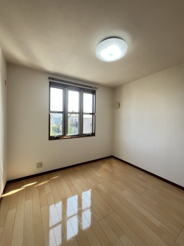 シャーメゾン大山A棟の洋室