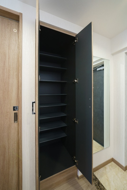 プレジオ荒本新町の玄関