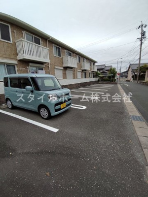 【駐車場】 | パルアヴェニュー | 駐車場です