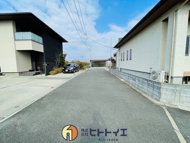 筑後市前津４区画分譲地の前面道路含む現地写真