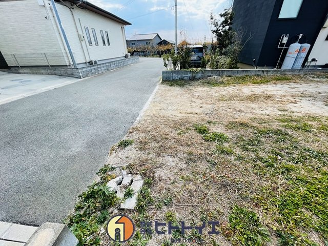 筑後市前津４区画分譲地の前面道路含む現地写真