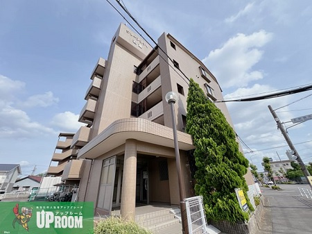 グリーンシティ岩倉の外観