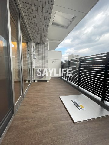 プレジオ荒本新町のバルコニー