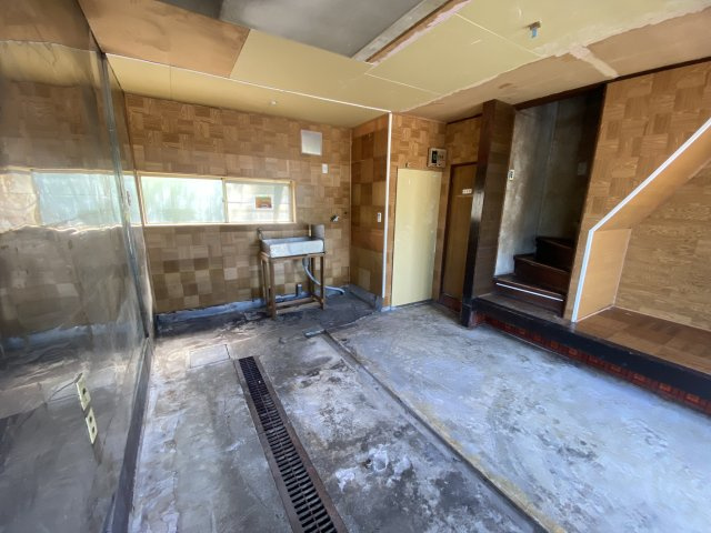 【 貸主 】寛政町　貸店舗事務所・倉庫の内装|1階（2023/08/01撮影 ）