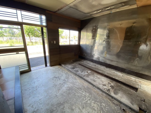 【 貸主 】寛政町　貸店舗事務所・倉庫の内装|1階（2023/08/01撮影 ）