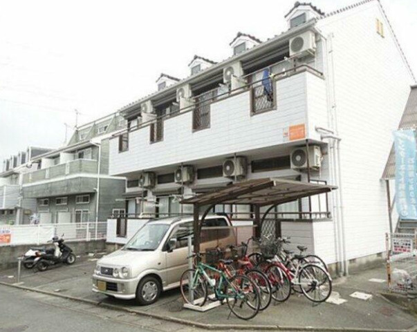 メゾンとびかたのエントランス