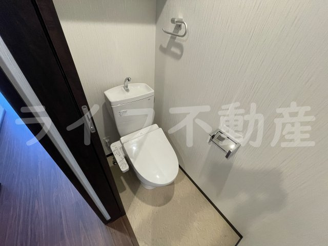 プレジオ荒本新町のトイレ|ゆったりとした空間のトイレです
