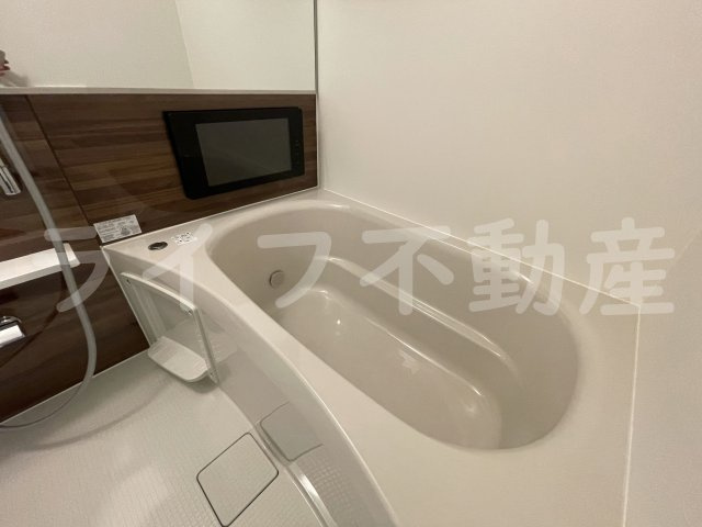 プレジオ荒本新町の浴室|日々の疲れを癒すお風呂付です