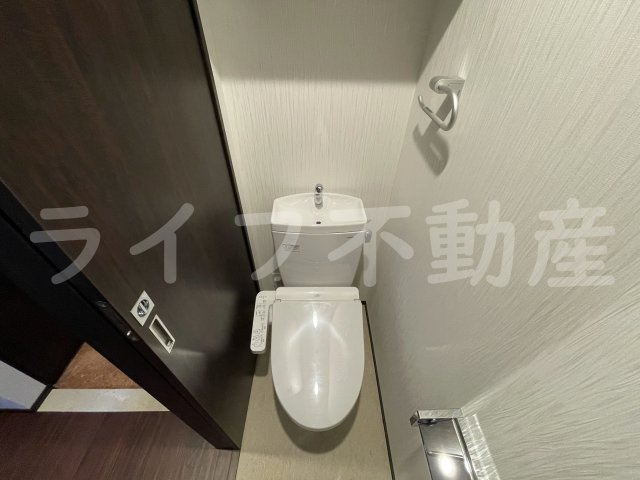 プレジオ荒本新町のトイレ|ゆったりとした空間のトイレです