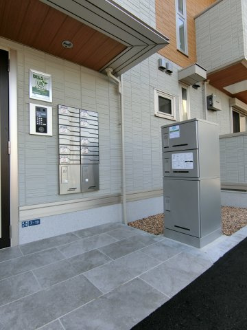 グランプレミア新開のエントランス