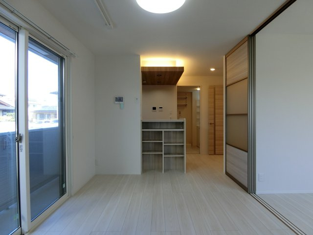 グランプレミア新開の居間・リビング