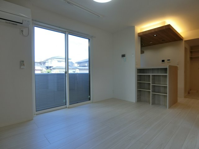 グランプレミア新開の居間・リビング