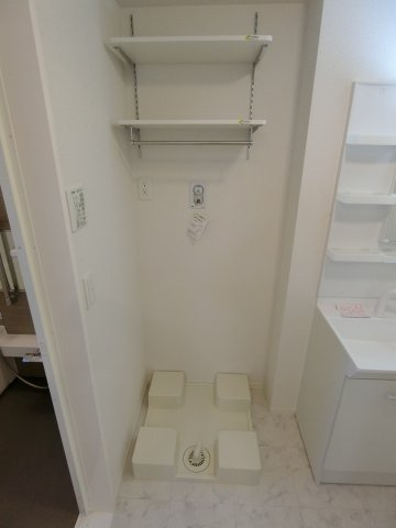 グランプレミア新開の洗面所