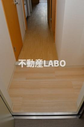 ルーエ桜川の玄関