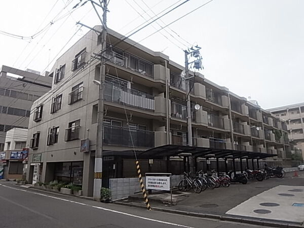 上杉パークマンションの外観