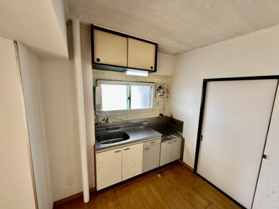 【キッチン】 | センチュリー山繁