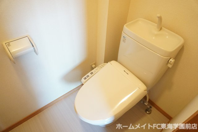 熊本市東区長嶺東８丁目の賃貸マンションのトイレ