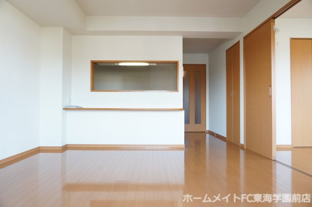 熊本市東区長嶺東８丁目の賃貸マンションの居間・リビング