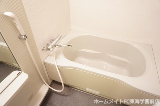熊本市東区長嶺東８丁目の賃貸マンションの浴室
