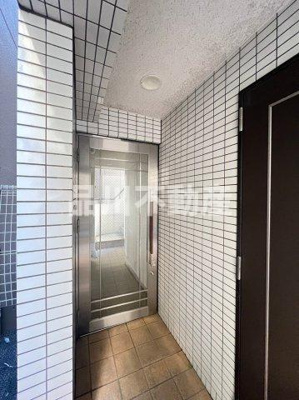 【エントランス】 | S・Fハイツ | 毎日通るエントランスはこのようになっています